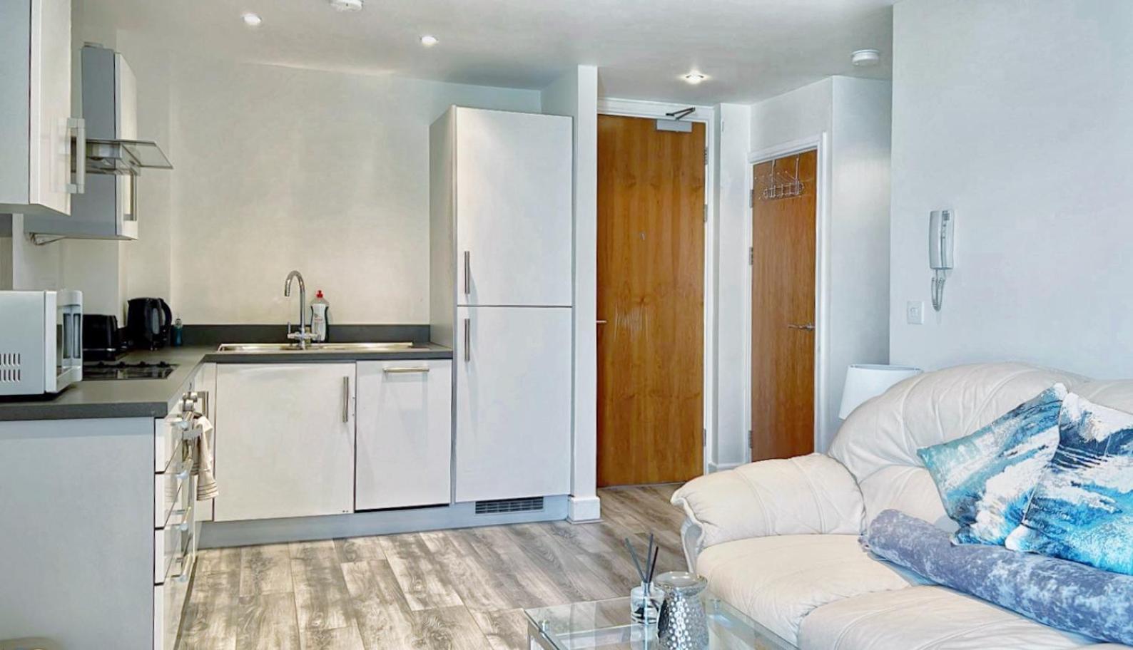 Seaview Boutique One-Bedroom Apt Swansea Esterno foto